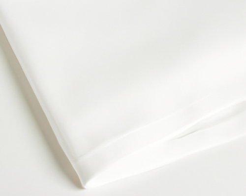 Folded white tablecloth - wide